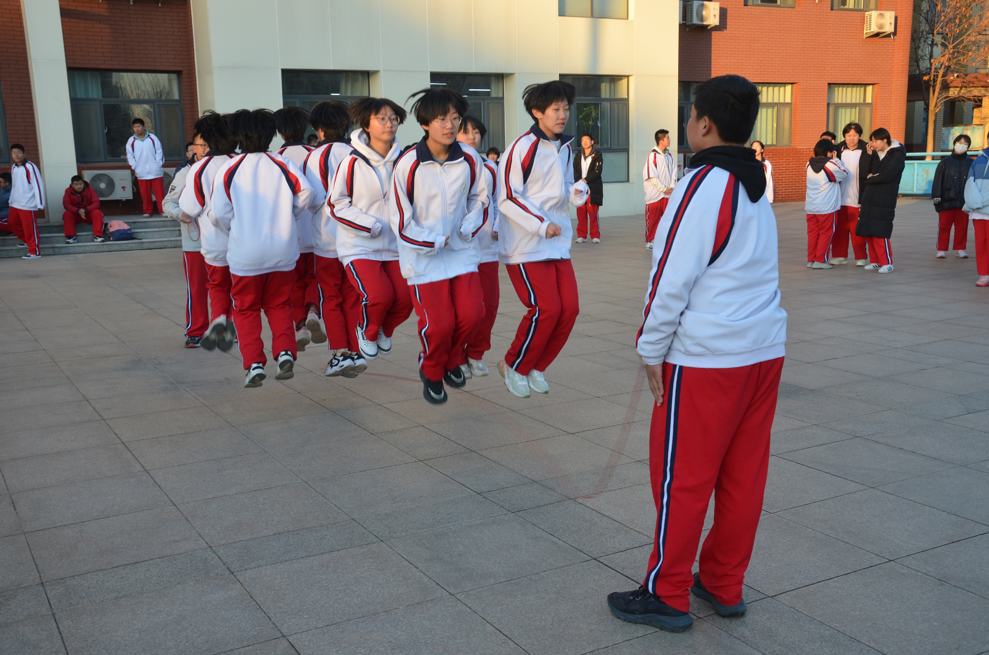 跳绳比赛1