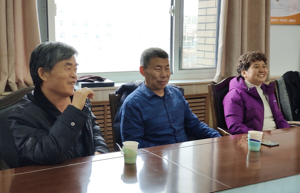 图4退休教师发表退休感言